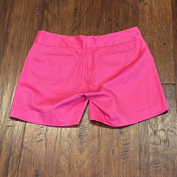 Size 6 Vibrant Pink Women's Shorts - Picture 2 of 8